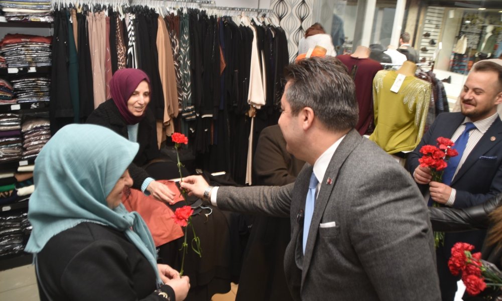 BAŞKAN ERCAN ÖZEL: TOPLUMUN GÜCÜ KADINLARIN GÜCÜYLE ÖLÇÜLÜR